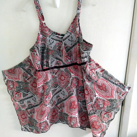 FASHION BUG WOMEN'S PLUS SIZE 20W MULTICOLOR SLEEVELESS TOP PAISLEY AND FLORAL - Picture 2 of 9